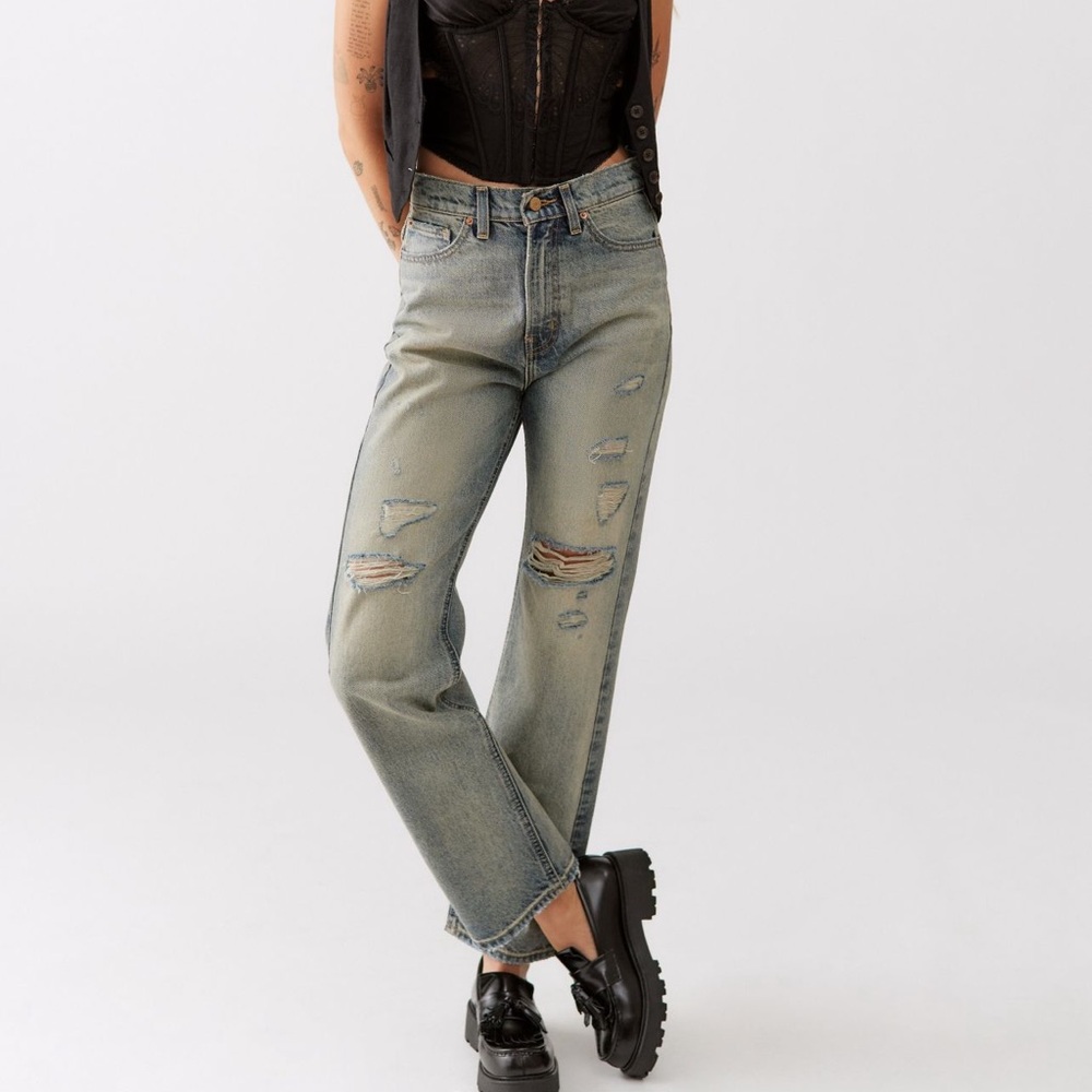 BDG High Waisted Cowboy Jeans- Vintage Distressed 27